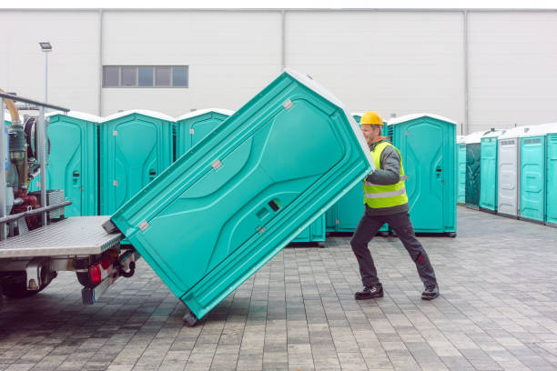 Best Portable restroom trailer rental  in Saranac, MI