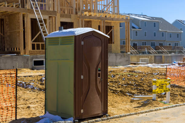 Portable Toilet Options We Offer in Saranac, MI